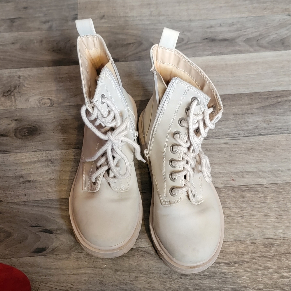 Soda  boots